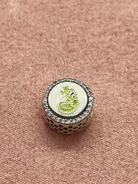 Pandora Vi Iguana- Vi Nice Charm